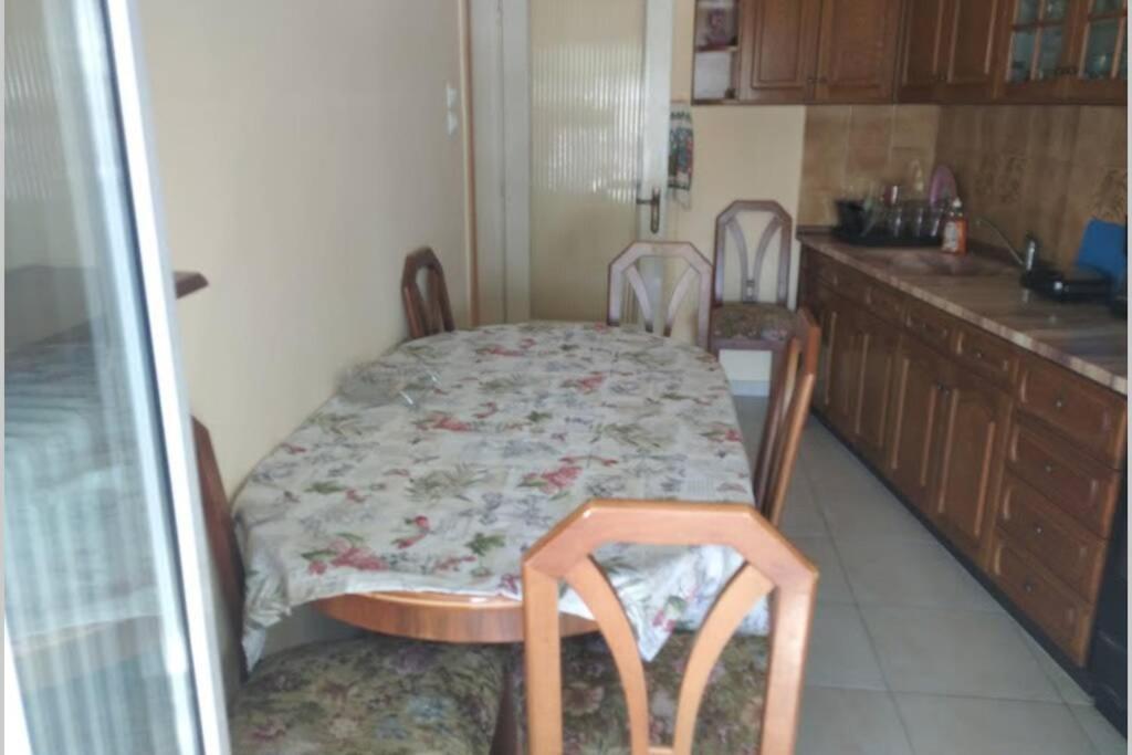 Debby'S Central Apartment Кавала Екстериор снимка