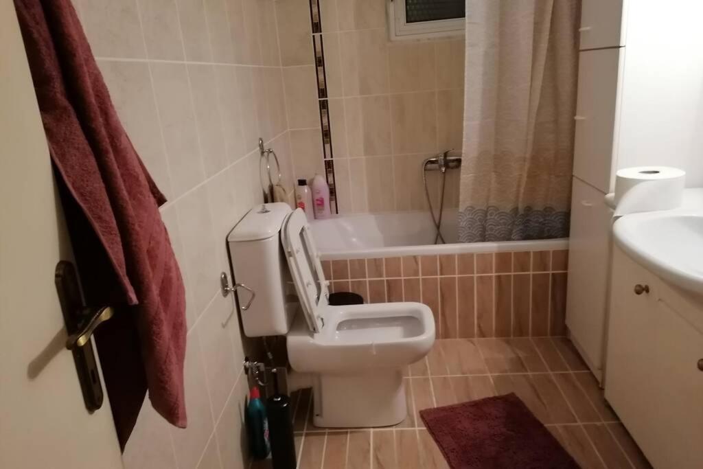 Debby'S Central Apartment Кавала Екстериор снимка