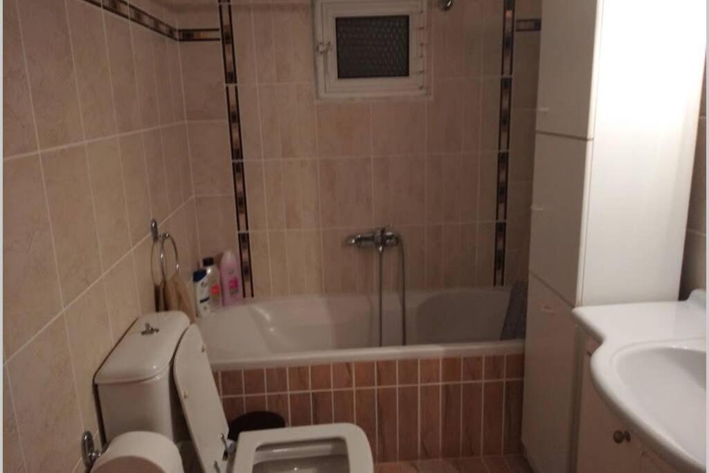 Debby'S Central Apartment Кавала Екстериор снимка