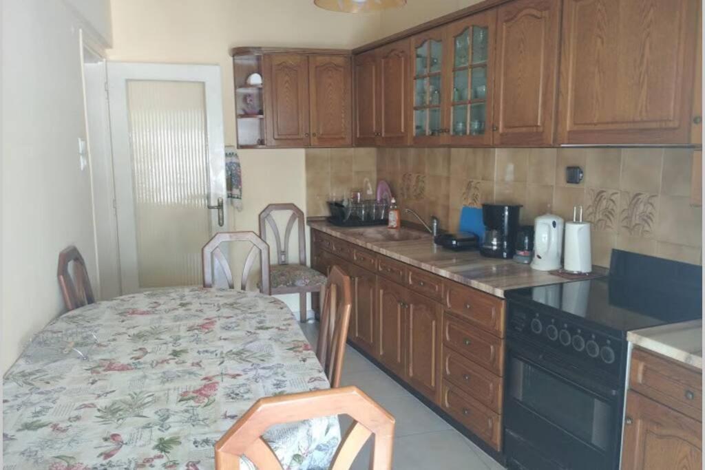 Debby'S Central Apartment Кавала Екстериор снимка