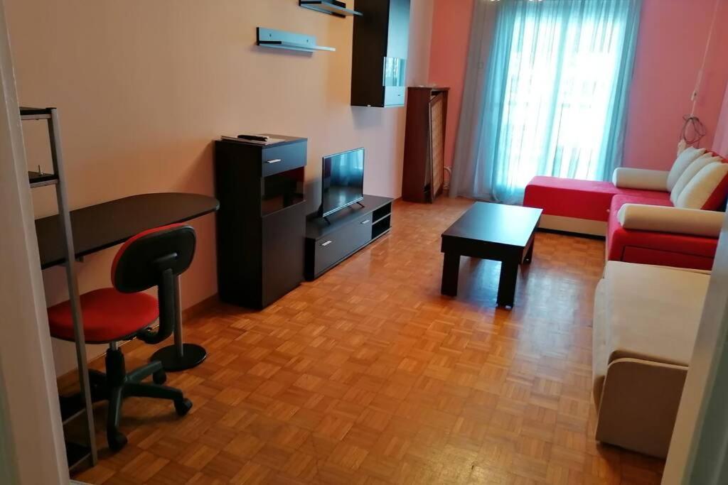 Debby'S Central Apartment Кавала Екстериор снимка